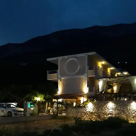 Christina Studio's Apartamento